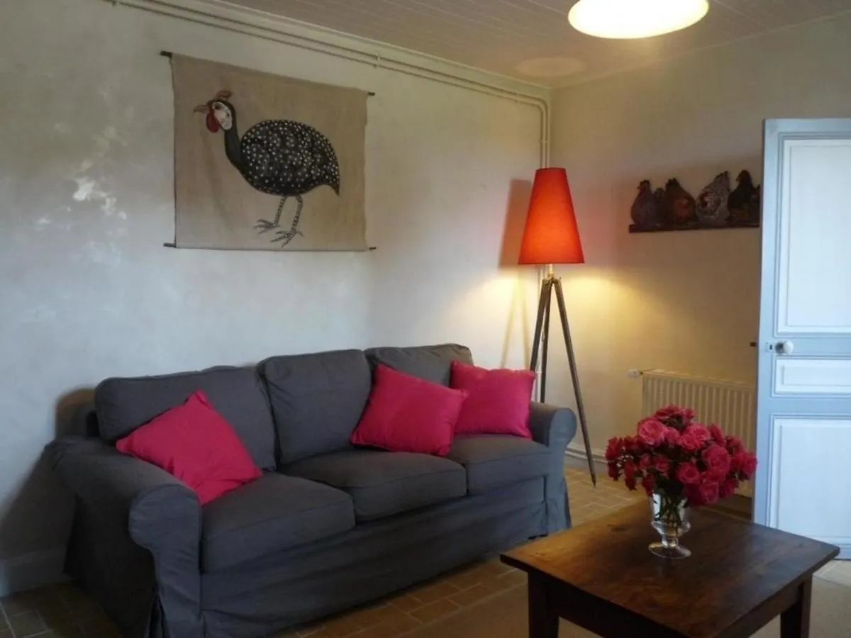 Gite Authentique Avec Piscine Partagee, Jardin Et Wifi A Saint-Etienne-De-Vicq - Fr-1-489-275 0*,  France