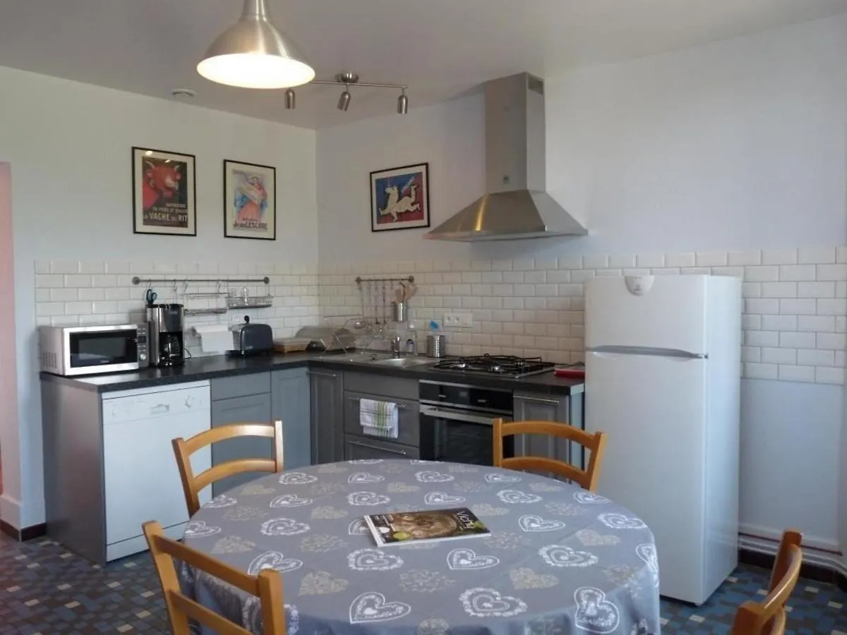 Gite Authentique Avec Piscine Partagee, Jardin Et Wifi A Saint-Etienne-De-Vicq - Fr-1-489-275 0*,