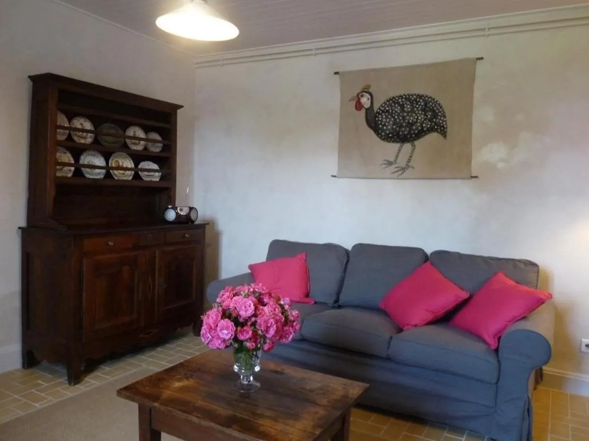 Gite Authentique Avec Piscine Partagee, Jardin Et Wifi A Saint-Etienne-De-Vicq - Fr-1-489-275 Holiday home