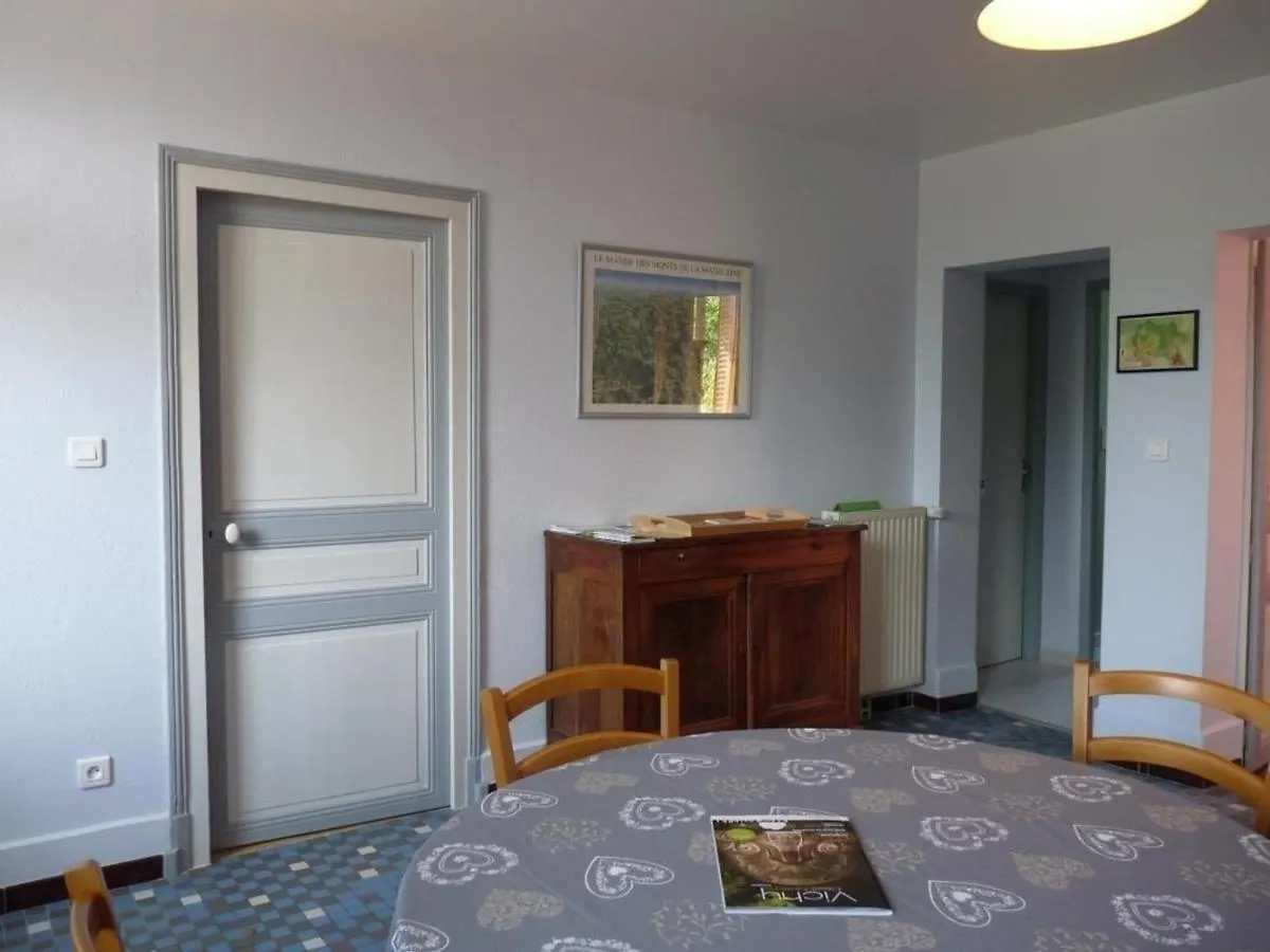 Gite Authentique Avec Piscine Partagee, Jardin Et Wifi A Saint-Etienne-De-Vicq - Fr-1-489-275