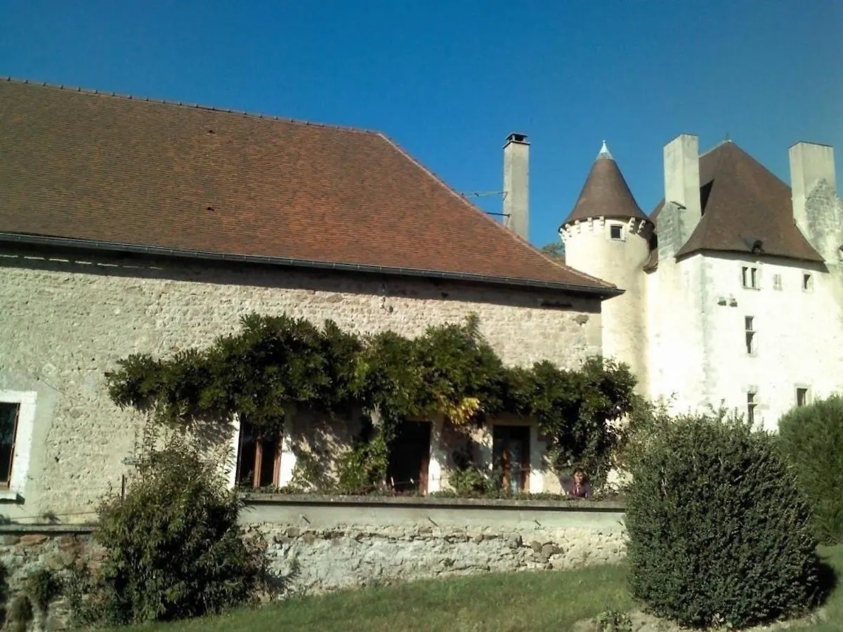 Gite Authentique Avec Piscine Partagee, Jardin Et Wifi A Saint-Etienne-De-Vicq - Fr-1-489-275