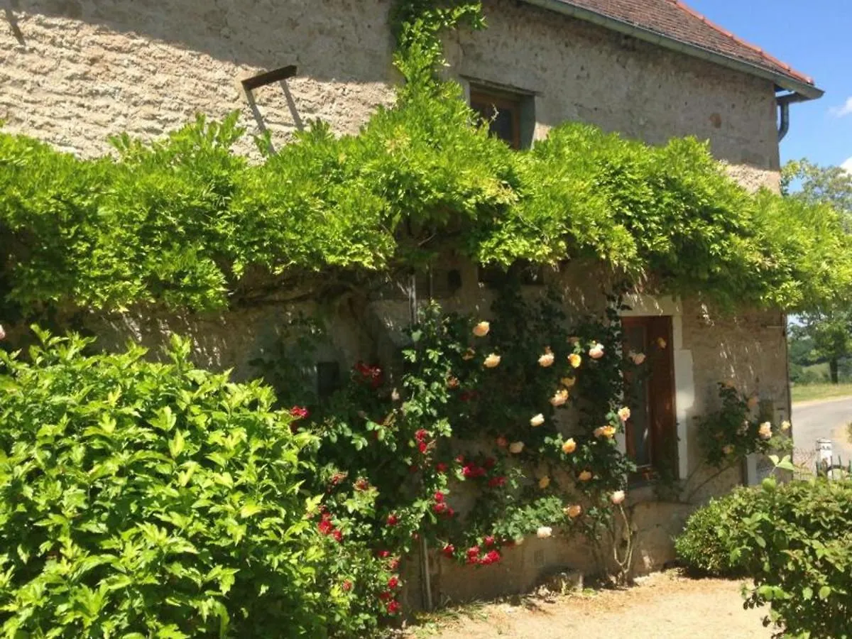 Holiday home Gite Authentique Avec Piscine Partagee, Jardin Et Wifi A Saint-Etienne-De-Vicq - Fr-1-489-275