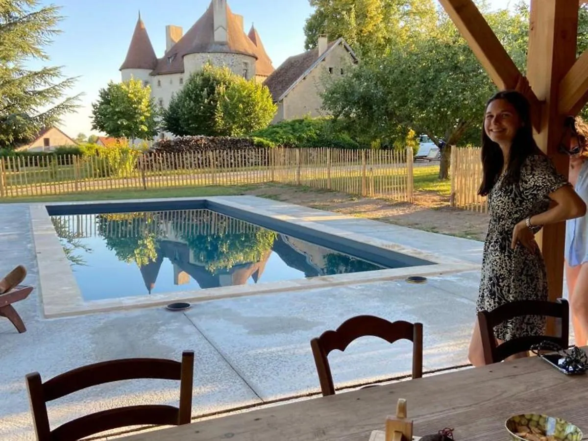 Gite Authentique Avec Piscine Partagee, Jardin Et Wifi A Saint-Etienne-De-Vicq - Fr-1-489-275