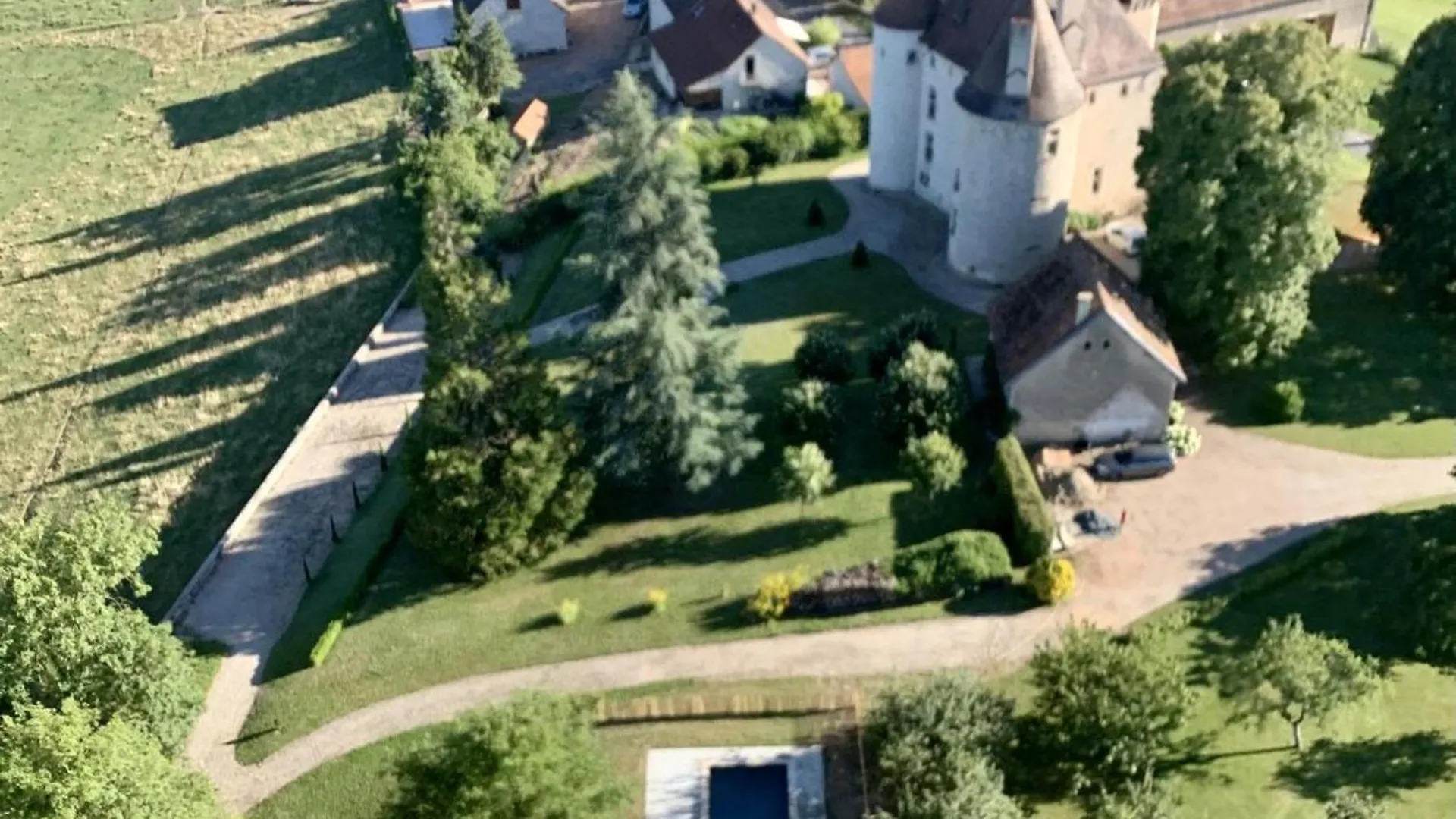 Gite Authentique Avec Piscine Partagee, Jardin Et Wifi A Saint-Etienne-De-Vicq - Fr-1-489-275