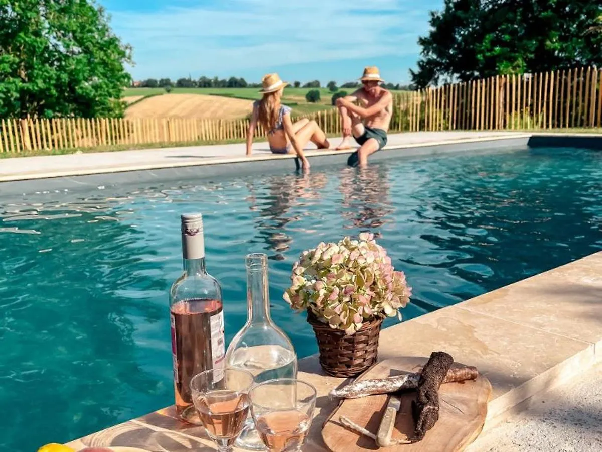 Gite Authentique Avec Piscine Partagee, Jardin Et Wifi A Saint-Etienne-De-Vicq - Fr-1-489-275 0*,